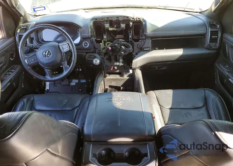 2023 Ram 1500 Limited z USA, uszkodzony, nr VIN 1C6RREHT2PN677032